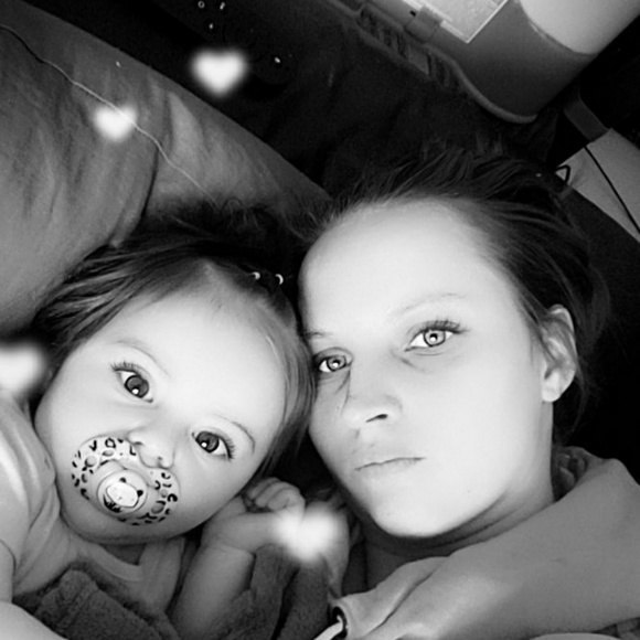 Meet your Posher, Sabrina - Picture 1 of 1